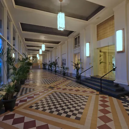 Отель Thermae Palace