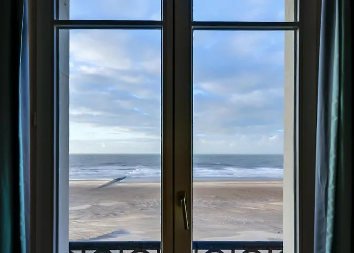 Отель Thermae Palace Остенде