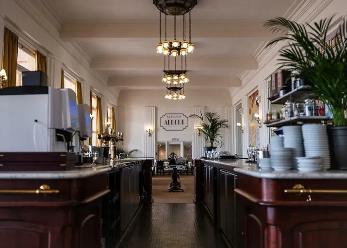 Отель Thermae Palace 4*